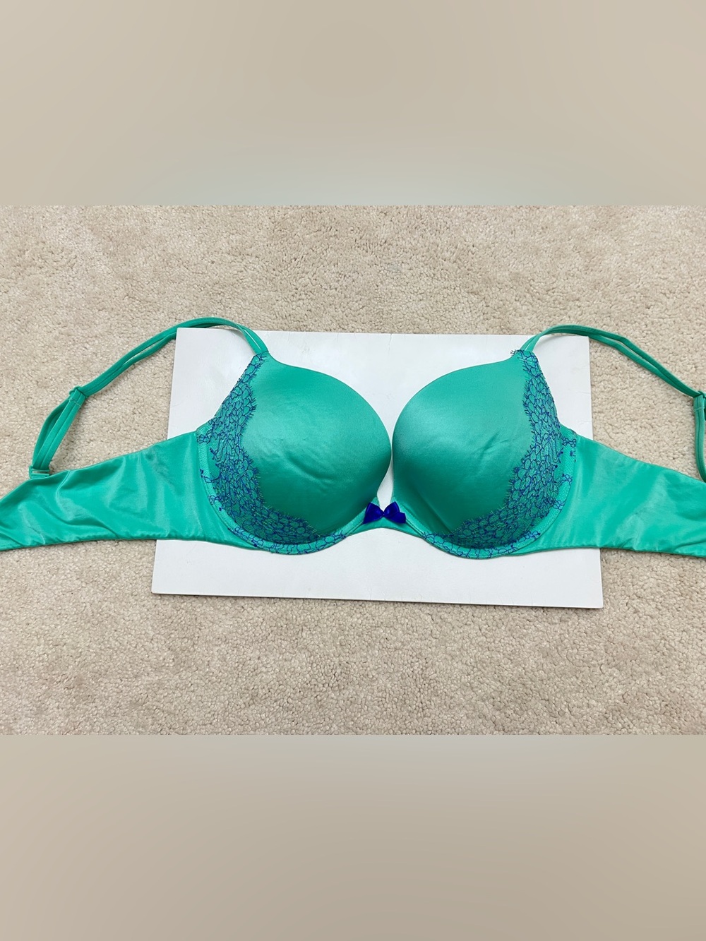 2013 Victoria’s Secret Very Sexy blue satin Lace Push Up bra 38C